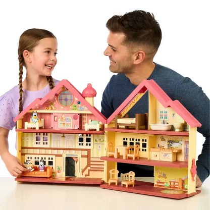 Bluey Ultimate Lights & Sounds Playhouse with Muffin & Socks Playset