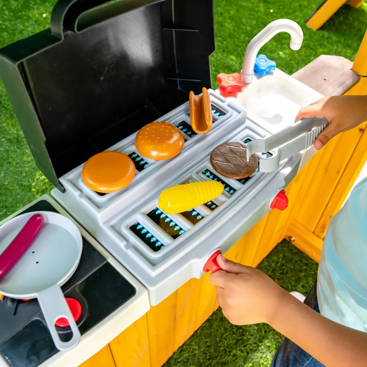 KidKraft Adventure Bend Swing Set